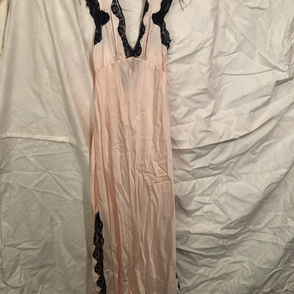 Elegant Lace Trim Chemise - Pink and Black